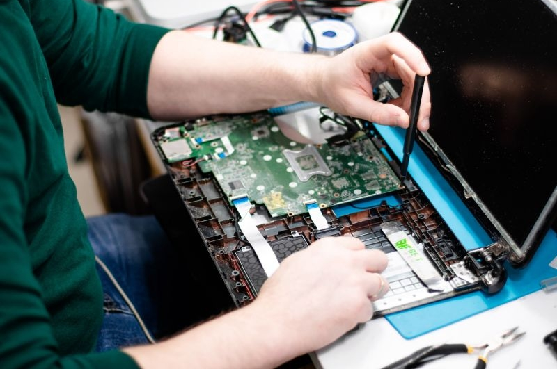 Manutenção de computadores e notebooks